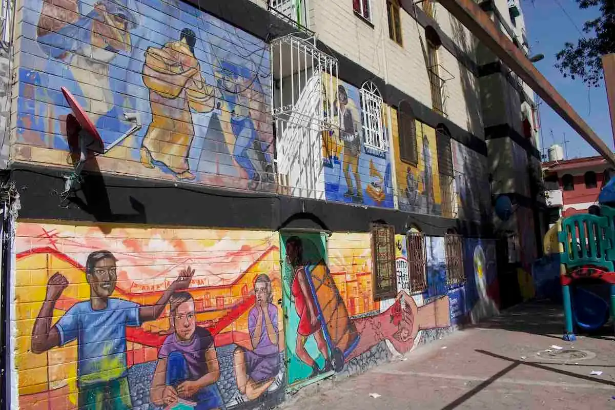 Tepito Neighborhood Tour: Mexico City's Barrio Bravo